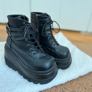 Popular Demonia Alternative Boots! Platform with zippers and buckles.